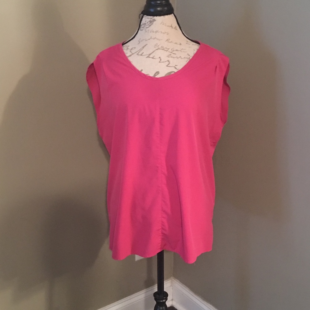 Pure Energy plus sized magenta top